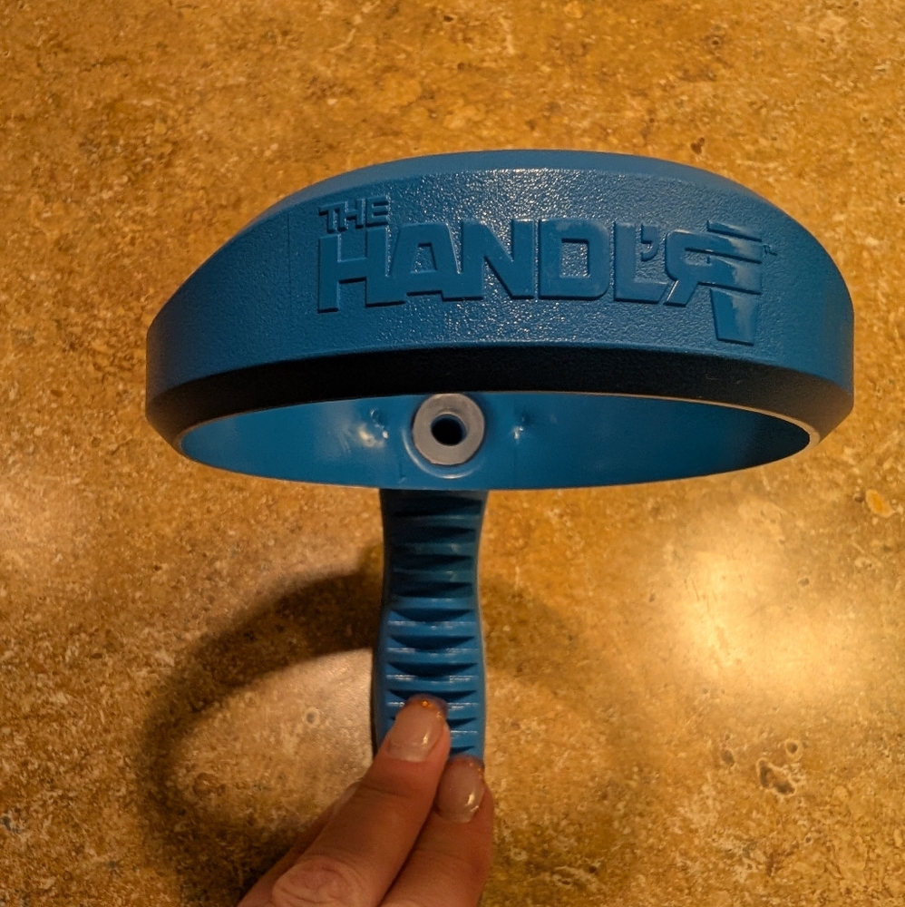 The Handl'r tumbler handle